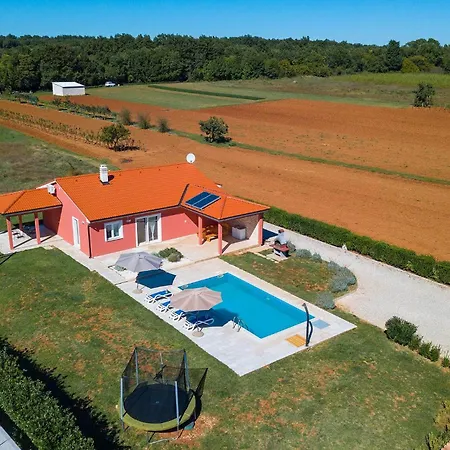 Rebici Tatil Evi Pula