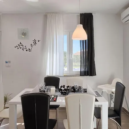 Rebici Prázdninový dům Pula